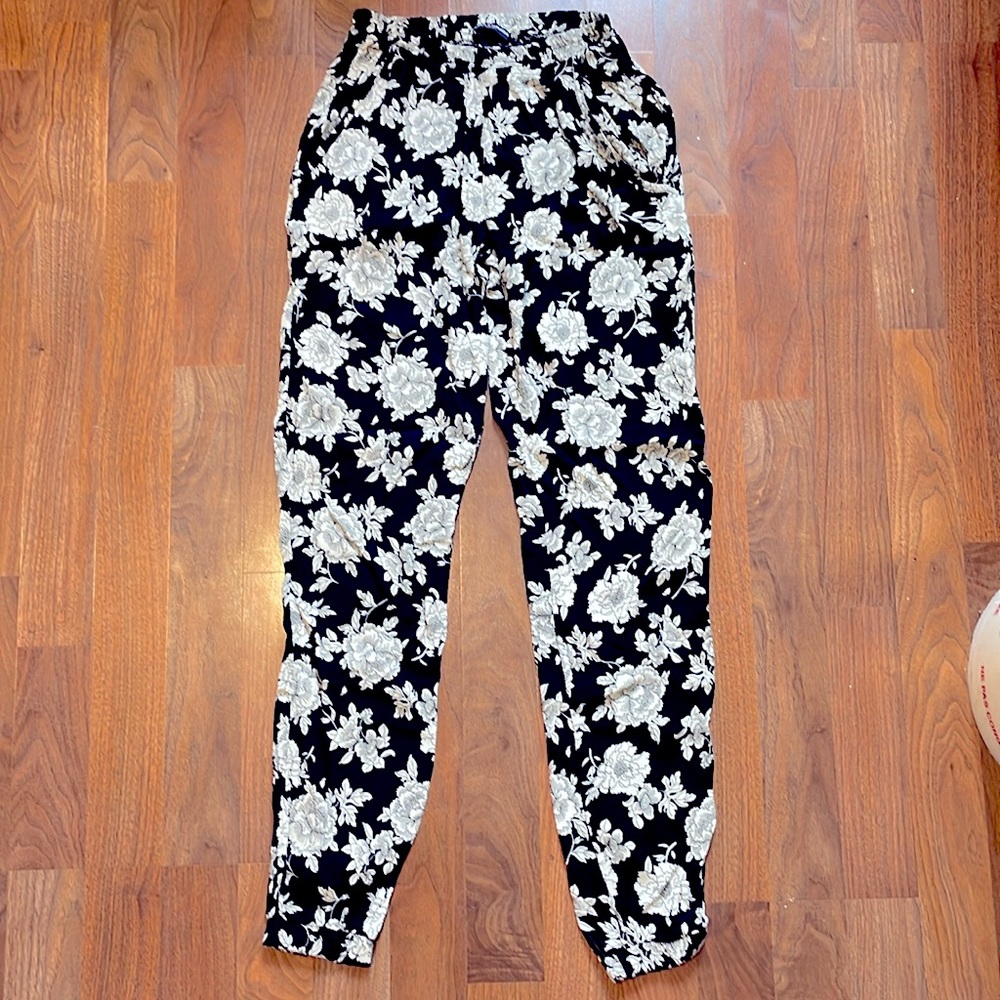 Brandy Melville floral pants
